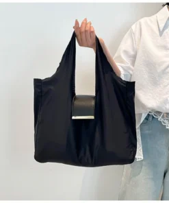 Lightweight organizer for daily carry